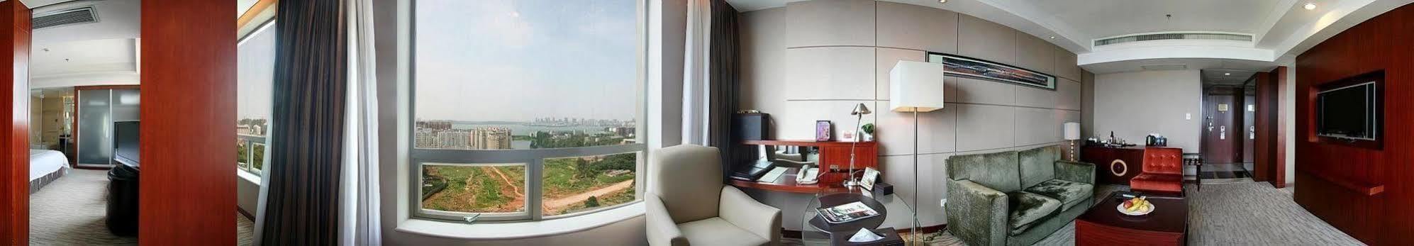Xiongchu International Hotel Wuhan Exterior photo